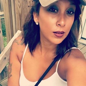 Meet your Posher, Julisa