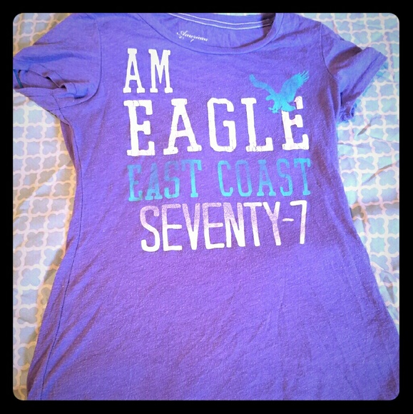 American Eagle tee shirt
