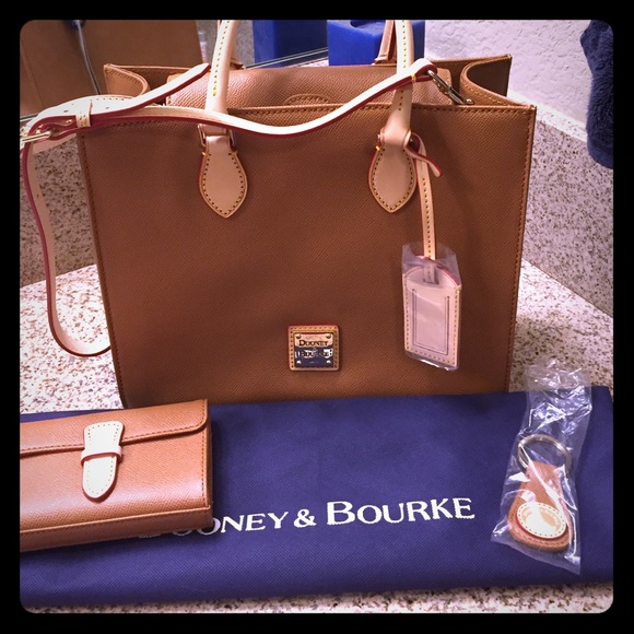Dooney & Bourke "Janine" Purse