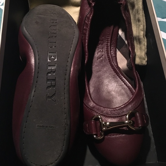 Burgundy Burberry flats - Picture 2 of 3