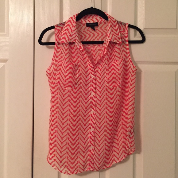 Sleeveless Button Up Blouse