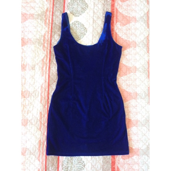 Royal blue & open back TOBI dress 🌹