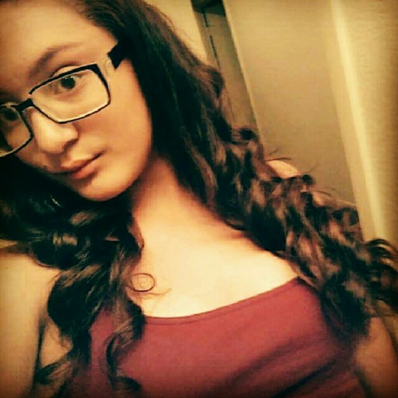 Meet your Posher, Gillian