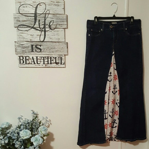 Levi's Jeans/Skirt
