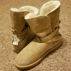 Aeropostale boots