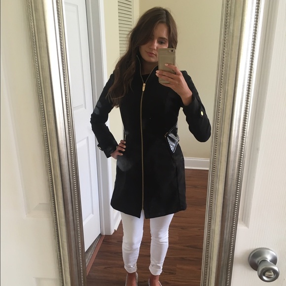 Via Spiga Jackets & Blazers - Black VIA SPIGA TRENCH COAT