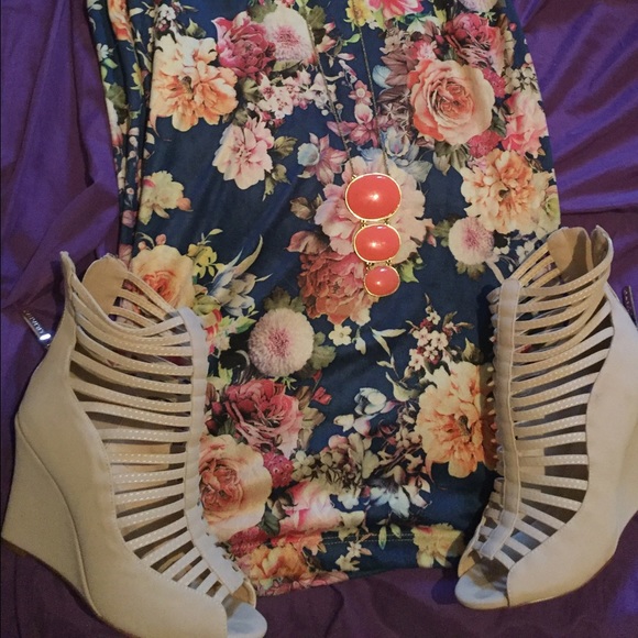 Navy floral skirt