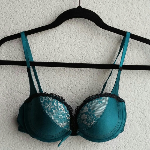 Lace trim bra