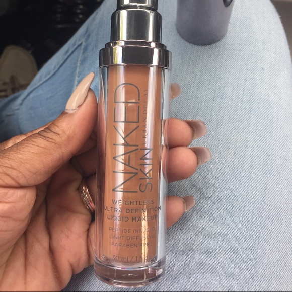 Naked Skin foundation 9.0