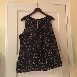 Gap Top With Birds