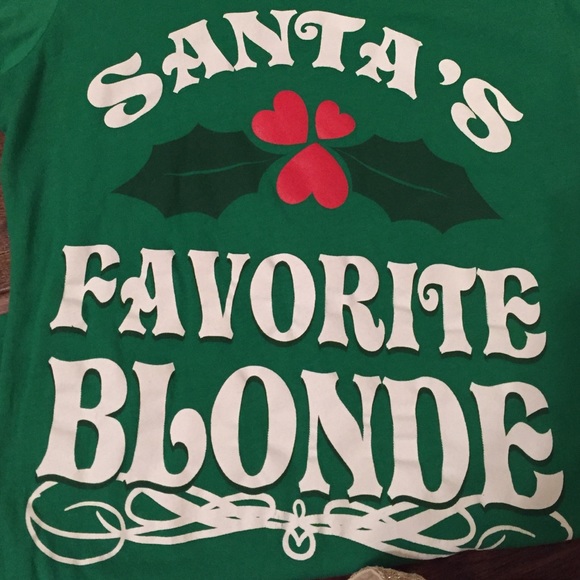Rue 21 Xmas tee - Picture 2 of 3