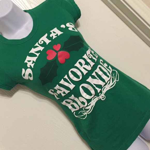 Rue 21 Xmas tee - Picture 3 of 3