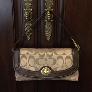 COACH WRISTLET (AUTHENTIC)
