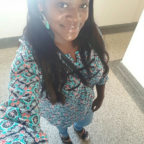 Meet your Posher, Doreen - Picture 2 of 4