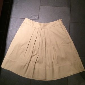 Khaki pleated skirt, 29.5 in.(waist) 18.5 in. long