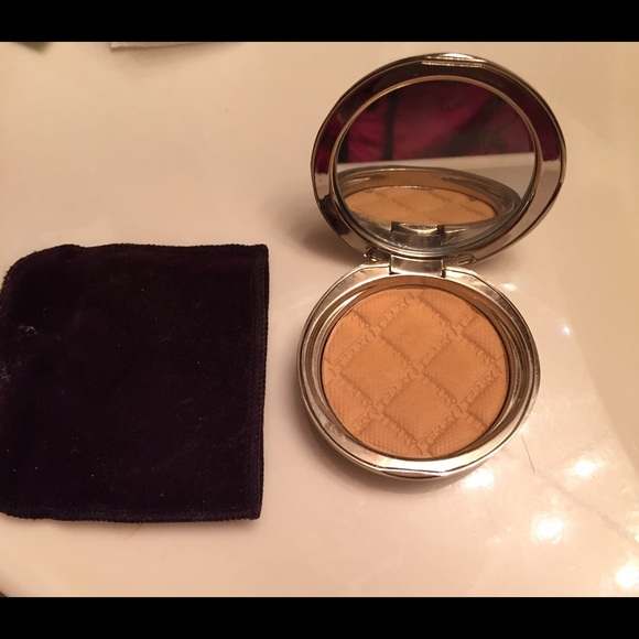 By Terry Densilis pressed powder #5 - Picture 3 of 4