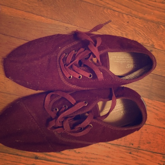 Laced toms