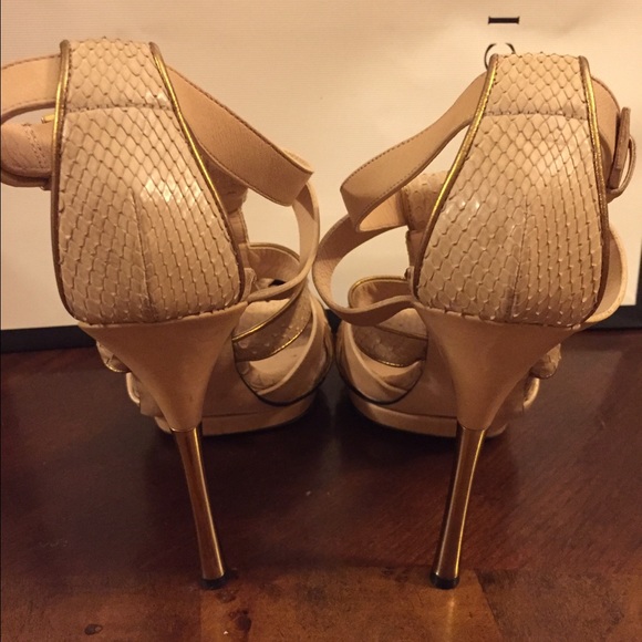 Gently used Gucci Sandals. - Picture 2 of 4