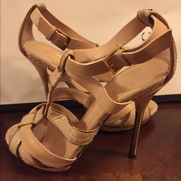 Gently used Gucci Sandals. - Picture 4 of 4