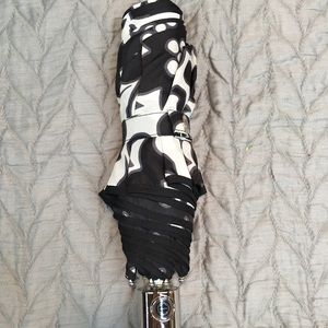 Vera Bradley Night and Day Umbrella