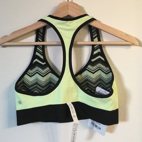 🔸sold🔸Lululemon Reversible Bra - Picture 3 of 4