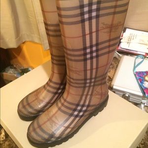 Burberry rain boots