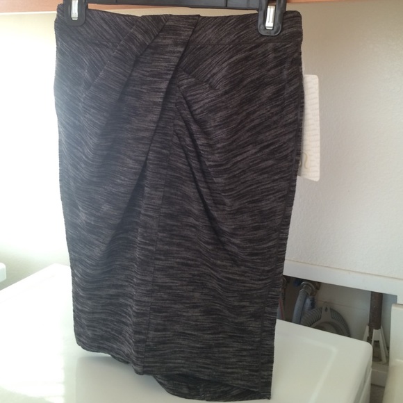 Lululemon &go Where-To Skirt