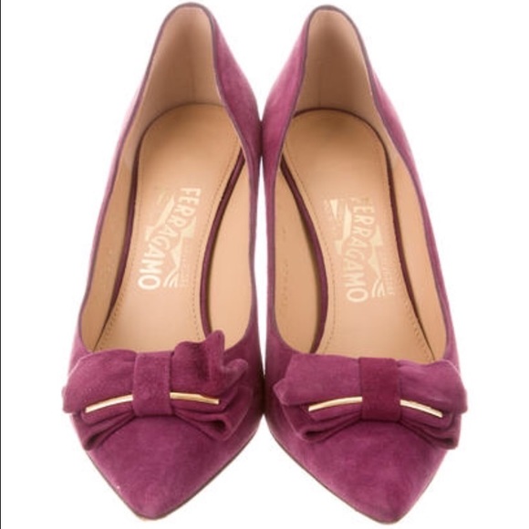 💯Ferragamo Suede Pumps - Picture 2 of 7