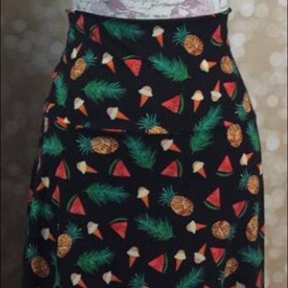 Lularoe maxi skirt - small