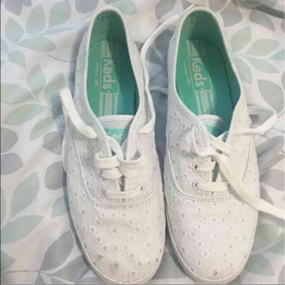 White keds 6.5