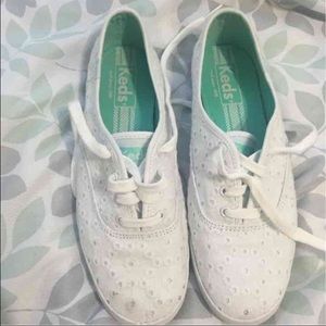 White keds 6.5