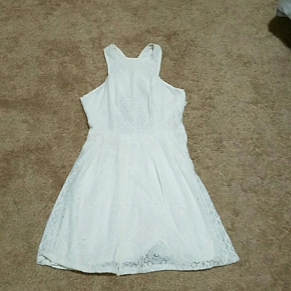 White lace hollister dress