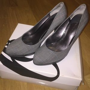 Nine West pumps