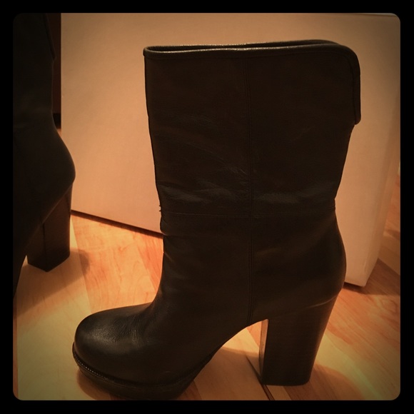 Banana Republic Booties