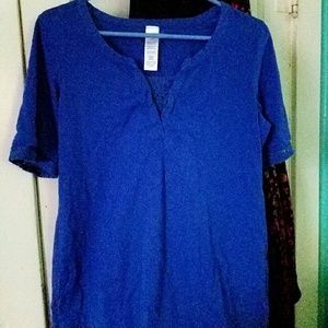 Crocheted lace trim tee