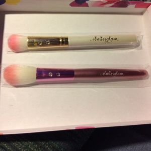 Makeup brushes. NEW!