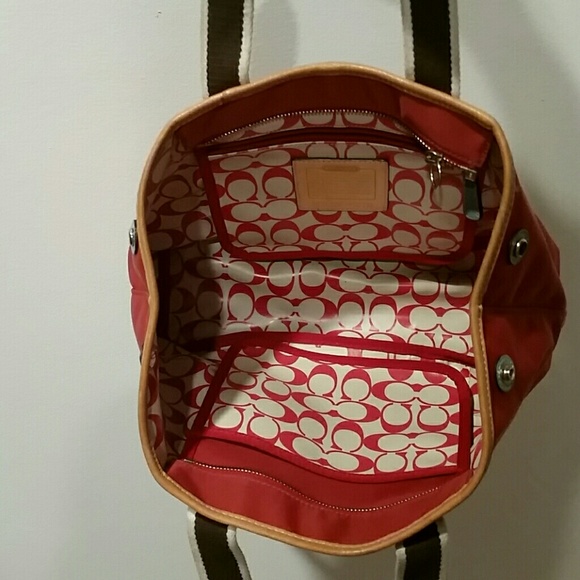 Cute Coach bag - Picture 2 of 4