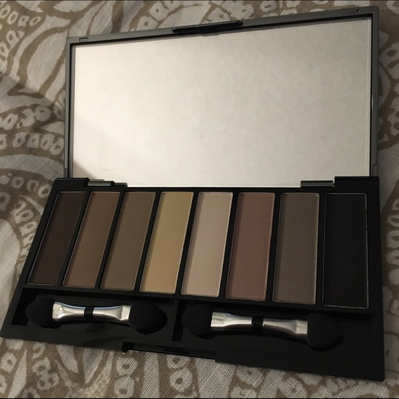 Macys eye shadow palette