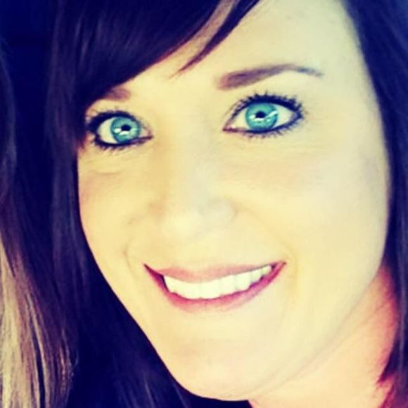 Meet your Posher, Cathy - Picture 1 of 1