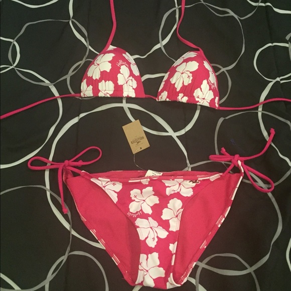 Hollister Pink Bikini Top👙 - Picture 4 of 4