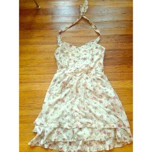 Vintage inspired halter dress!