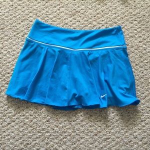 Nike tennis skirt size small