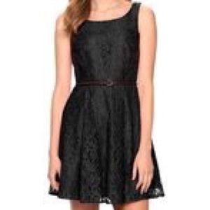 🎉Final Price Drop🎉LC Black Lace Dress Size 8