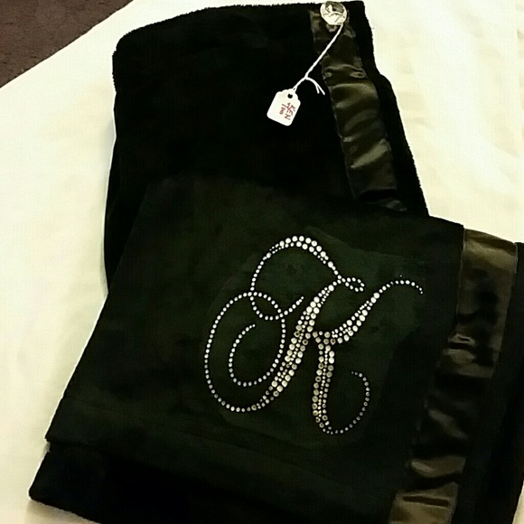 100% AUTHENTIC KENDELL JENNER AUCTION ITEM!!