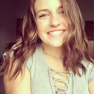 Meet your Posher, Lexie