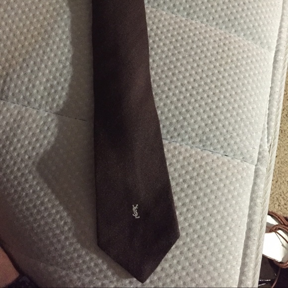 YSL Brown Neck Tie. In excellent condition.