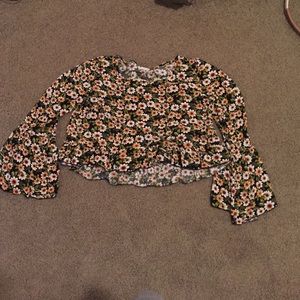 Floral cropped shirt