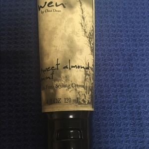 Wen by Chaz Dean Anti-Frizz Styling Creme - 4oz