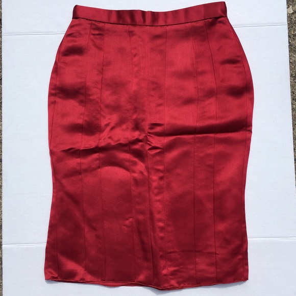 Lanvin red silk pencil skirt, make offer - Picture 2 of 8