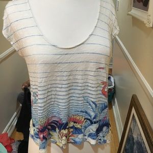 scoop neck urban outfitters graphic tee